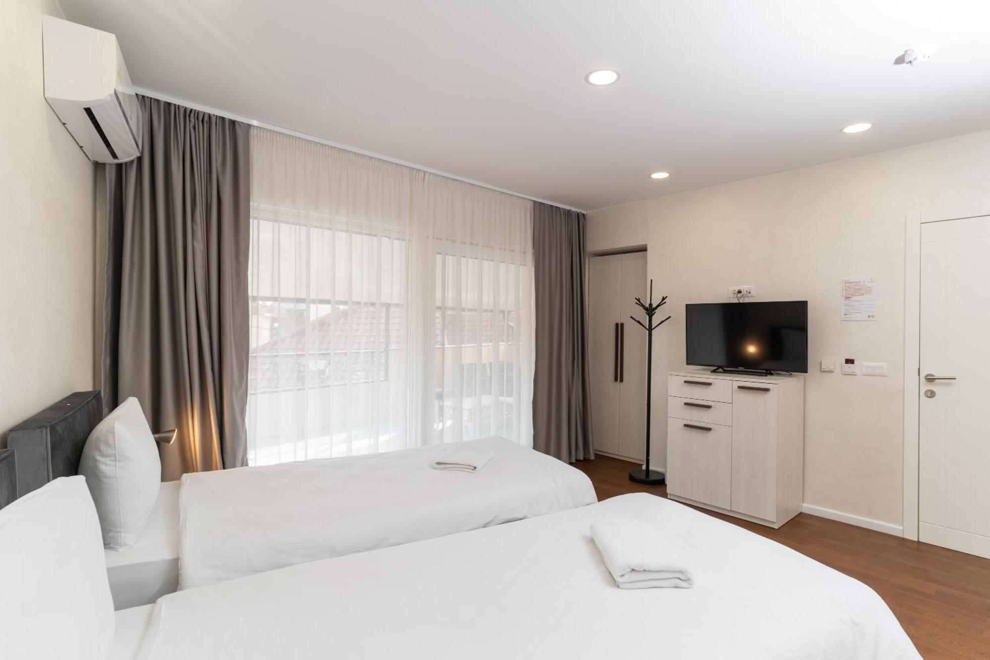 Ornament Hotel And Apartments 사라예보 외부 사진